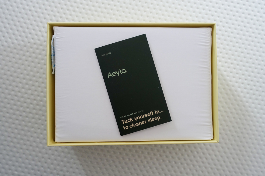 aeyla clean silver sheet set box